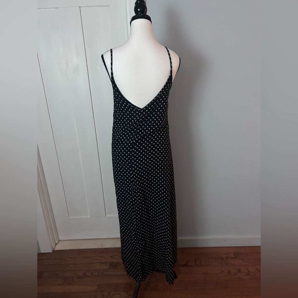 Elegant Black Polka v-neck Dot Maxi Dress - Picture 3 of 8